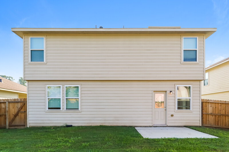 2,275/Mo, 23619 Maple View Dr Spring, TX 77373 Rear View