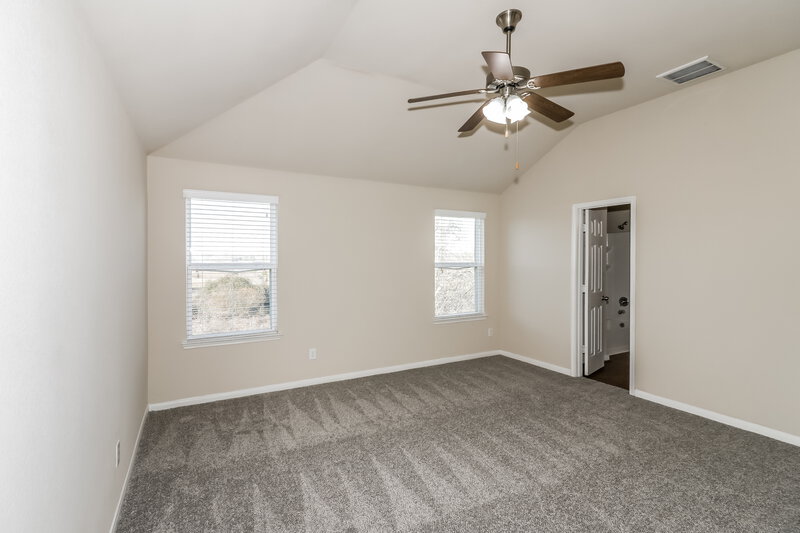 1,895/Mo, 3350 Allington Ct Houston, TX 77014 Main Bedroom View