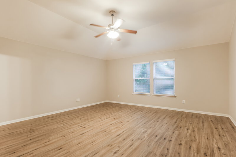 2,035/Mo, 3351 Allington Ct Houston, TX 77014 Main Bedroom View