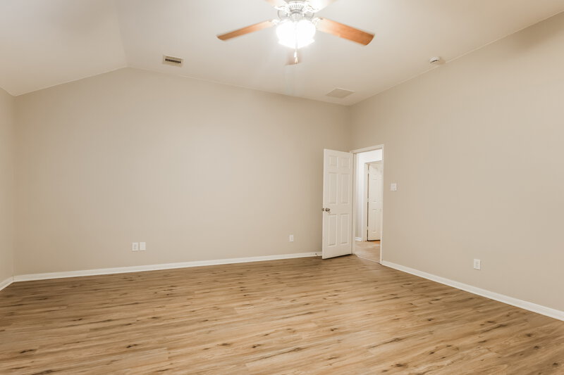 2,035/Mo, 3351 Allington Ct Houston, TX 77014 Main Bedroom View 2