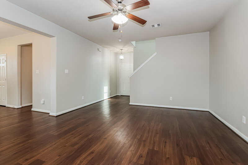 1,990/Mo, 3355 Allington Ct Houston, TX 77014 Living Room View 2