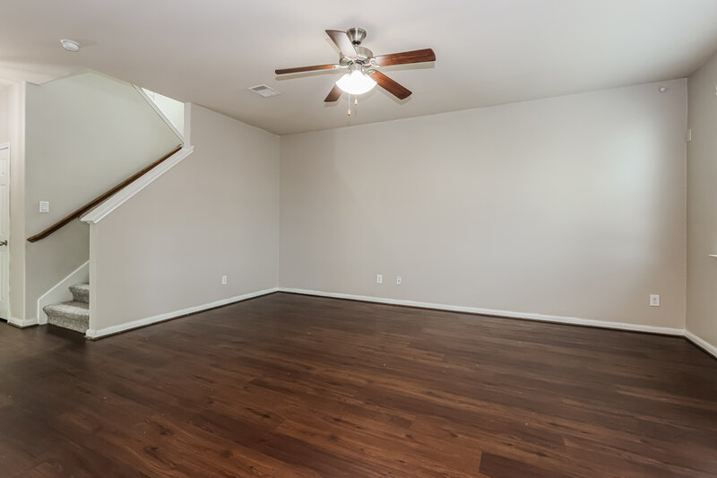 1,990/Mo, 3355 Allington Ct Houston, TX 77014 Living Room View 3