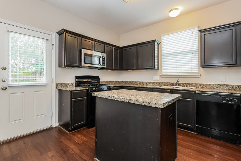 1,990/Mo, 3355 Allington Ct Houston, TX 77014 Kitchen View 2