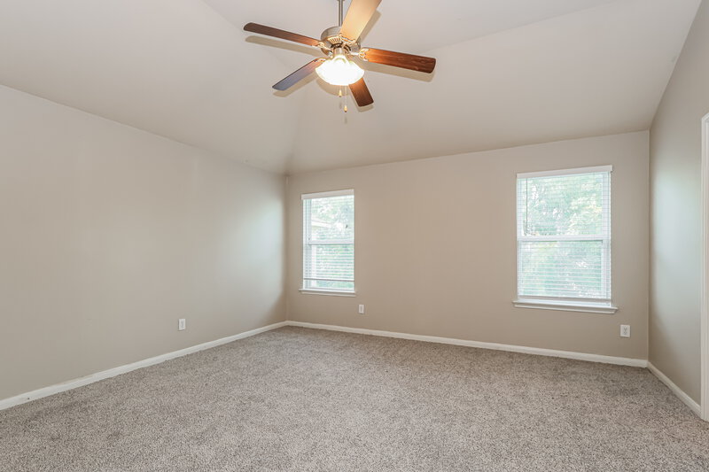 1,990/Mo, 3355 Allington Ct Houston, TX 77014 Main Bedroom View