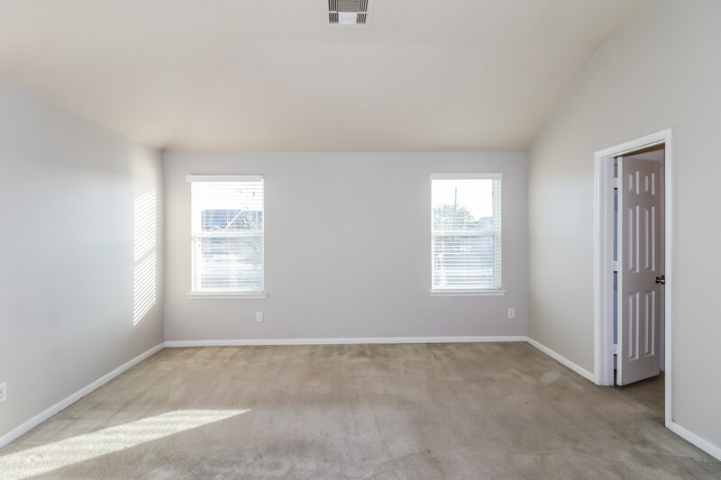 1,795/Mo, 3319 Allington Ct Houston, TX 77014 Main Bedroom View