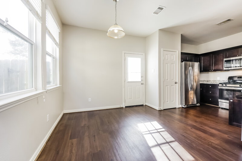 1,880/Mo, 2818 Mesquite Ridge Dr Houston, TX 77073 Dining Room View
