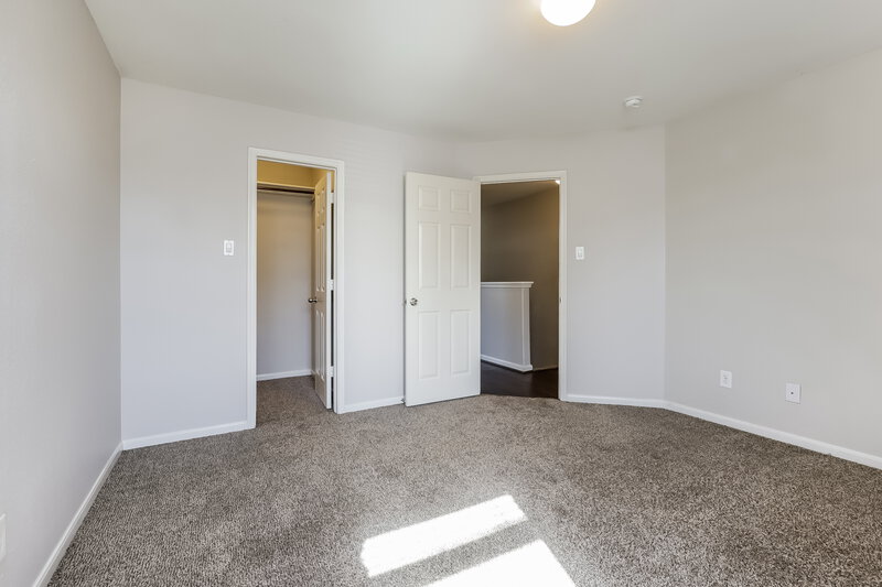 1,880/Mo, 2818 Mesquite Ridge Dr Houston, TX 77073 Bedroom View 2