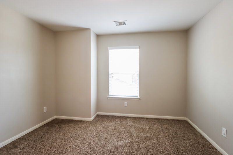 2,125/Mo, 2822 Mesquite Ridge Dr Houston, TX 77073 Bedroom View