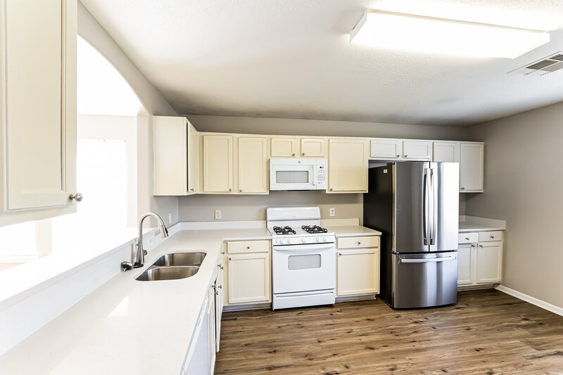 1,875/Mo, 19530 Billineys Park Dr Katy, TX 77449 Kitchen View