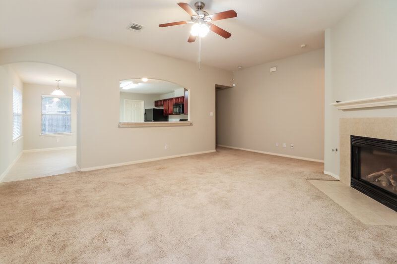 1,685/Mo, 17118 Atascocita Bend Dr Humble, TX 77396 Living Room View 2