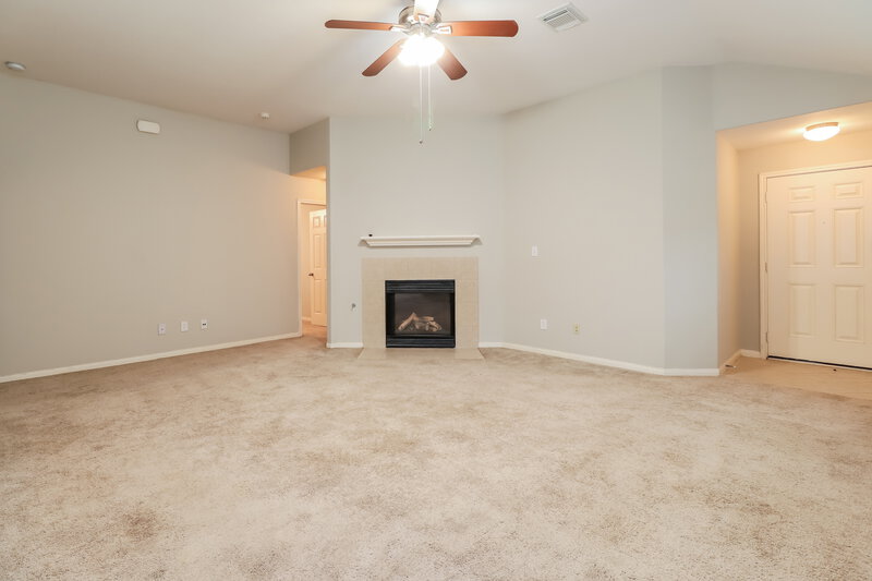 1,685/Mo, 17118 Atascocita Bend Dr Humble, TX 77396 Living Room View 3