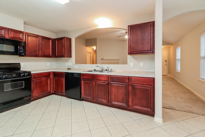 1,685/Mo, 17118 Atascocita Bend Dr Humble, TX 77396 Kitchen View
