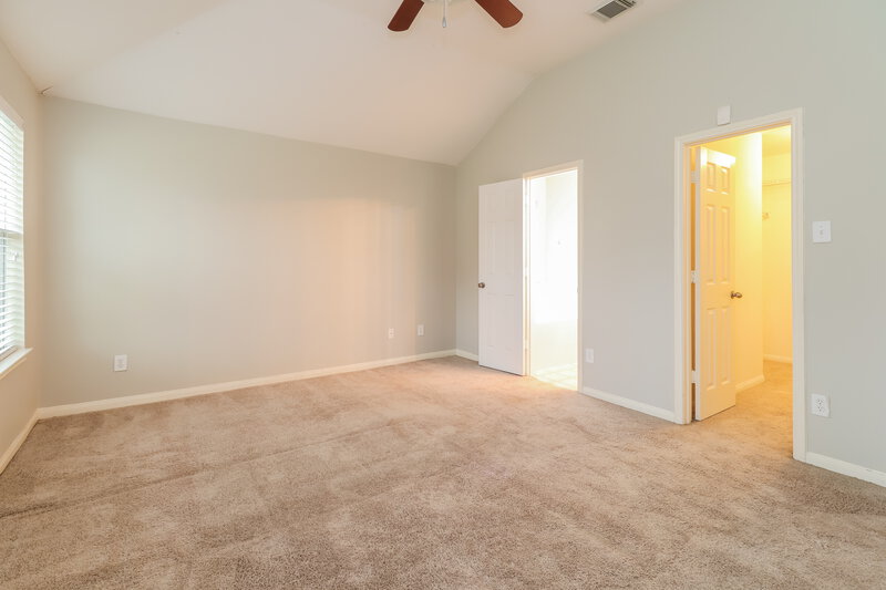1,685/Mo, 17118 Atascocita Bend Dr Humble, TX 77396 Main Bedroom View