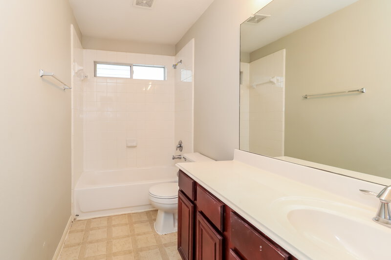 1,685/Mo, 17118 Atascocita Bend Dr Humble, TX 77396 Bathroom View
