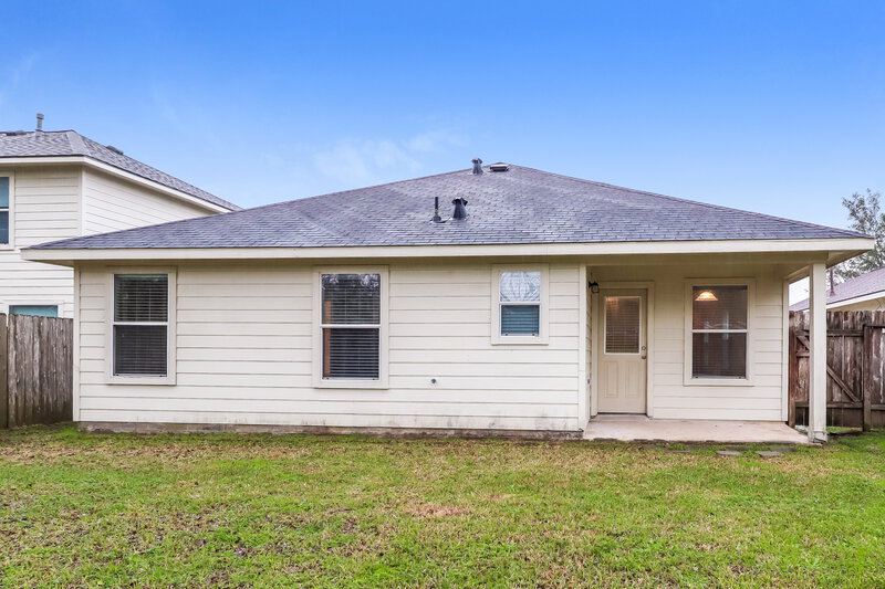 1,685/Mo, 17118 Atascocita Bend Dr Humble, TX 77396 Rear View
