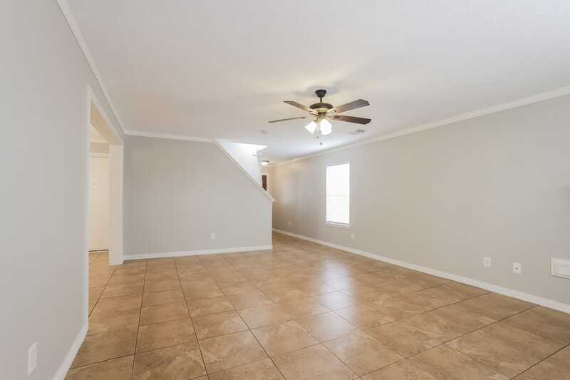 1,850/Mo, 19506 Sandy Woods Dr Tomball, TX 77375 Living Room View