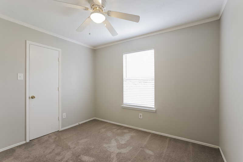 1,850/Mo, 19506 Sandy Woods Dr Tomball, TX 77375 Bedroom View 2