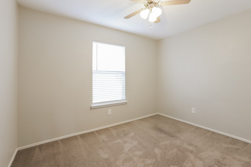 1,850/Mo, 19506 Sandy Woods Dr Tomball, TX 77375 Bedroom View 3