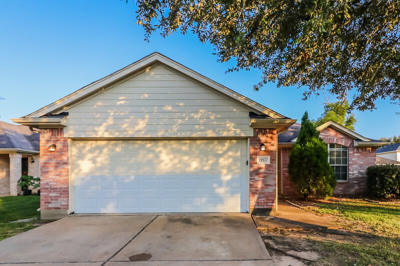 2,000/Mo, 19527 Kadabra Dr Katy, TX 77449 External View