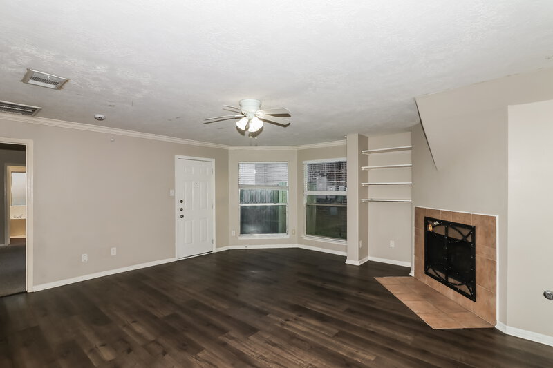 1,945/Mo, 6602 Bluebottle Ln Katy, TX 77449 Living Room View