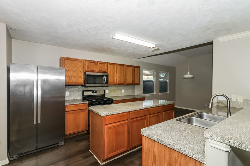 1,945/Mo, 6602 Bluebottle Ln Katy, TX 77449 Kitchen View