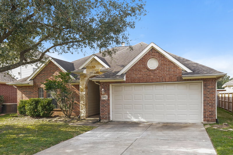 1,855/Mo, 2011 Pinecreek Pass Ln Katy, TX 77449 Front View