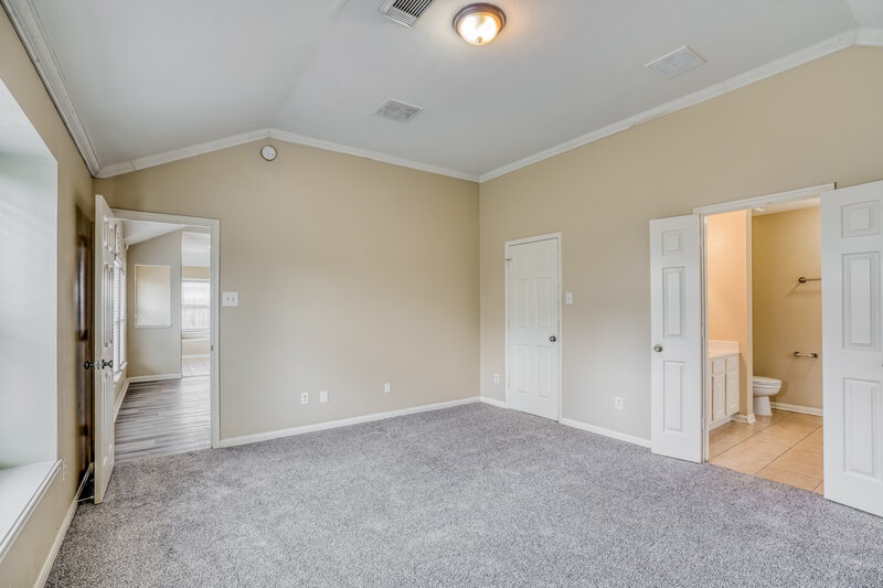 1,855/Mo, 2011 Pinecreek Pass Ln Katy, TX 77449 Main Bedroom View 2