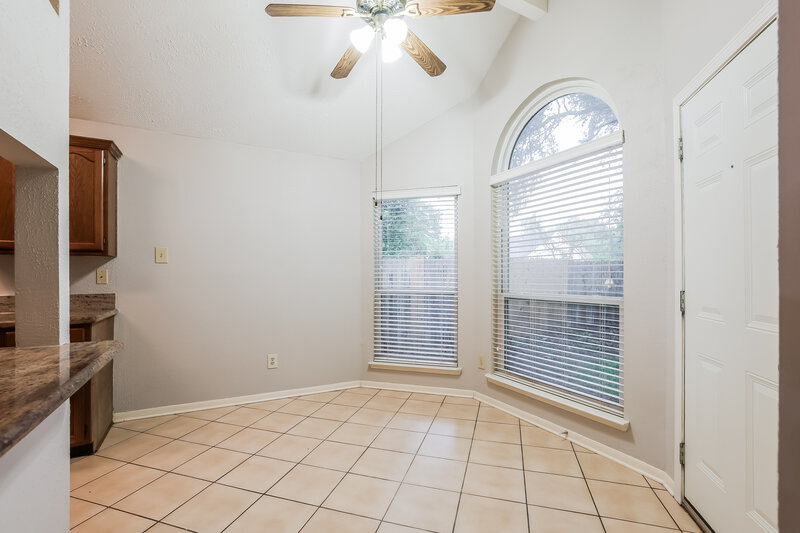 1,975/Mo, 3818 Beckett Ridge Dr Humble, TX 77396 Breakfast Nook View