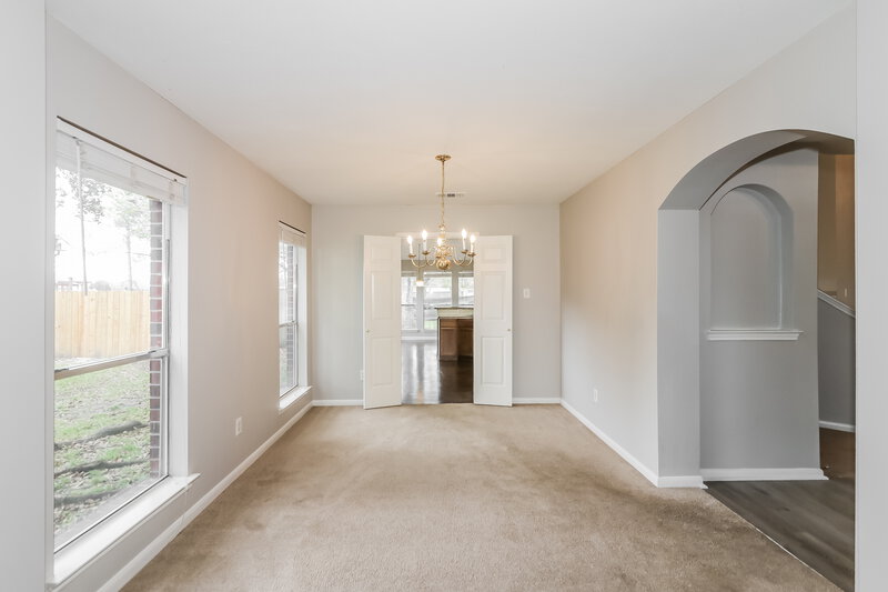 2,315/Mo, 4619 Twin Elm Dr Fresno, TX 77545 Living Room View 2