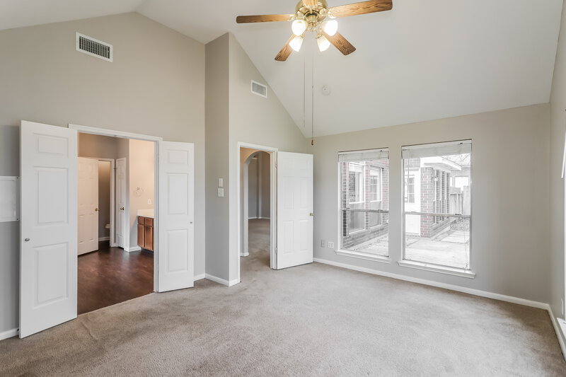 2,315/Mo, 4619 Twin Elm Dr Fresno, TX 77545 Main Bedroom View 2