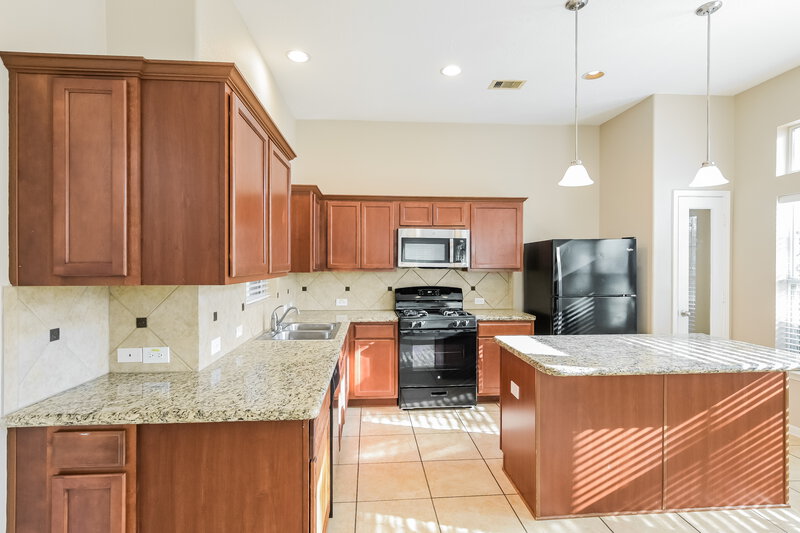 2,180/Mo, 8223 Gran Villa Dr Cypress, TX 77433 Kitchen View 2