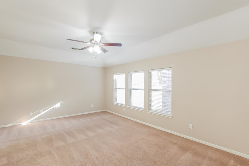 2,180/Mo, 8223 Gran Villa Dr Cypress, TX 77433 Main Bedroom View