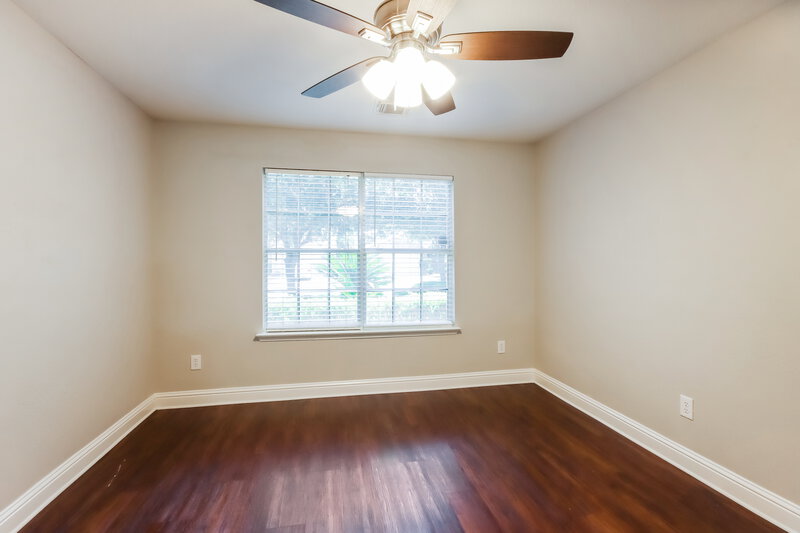 2,085/Mo, 19715 Hollington Dr Tomball, TX 77375 Dining Room View