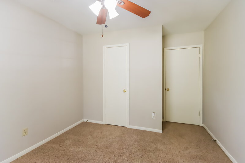 1,950/Mo, 2614 Sherwood Hollow Ln Kingwood, TX 77339 Bedroom View 2