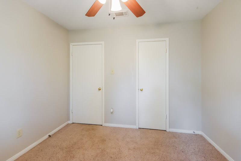 1,950/Mo, 2614 Sherwood Hollow Ln Kingwood, TX 77339 Bedroom View 4