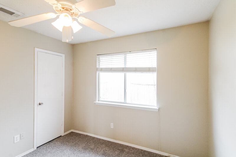 1,810/Mo, 8911 Grackle Run Ln Humble, TX 77338 Bedroom View 2