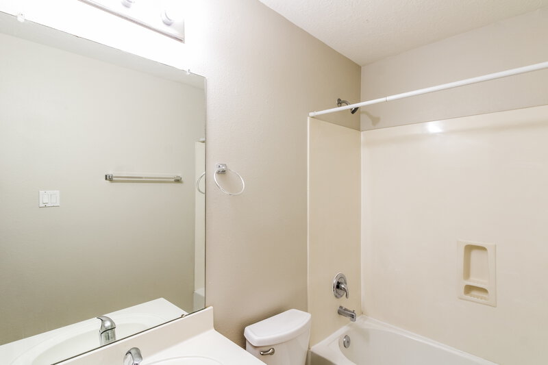 1,810/Mo, 8911 Grackle Run Ln Humble, TX 77338 Bathroom View