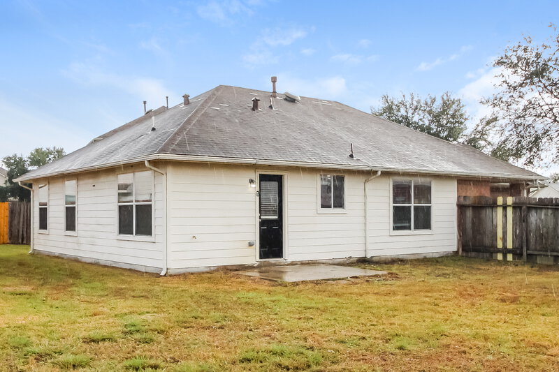 1,810/Mo, 8911 Grackle Run Ln Humble, TX 77338 Rear View