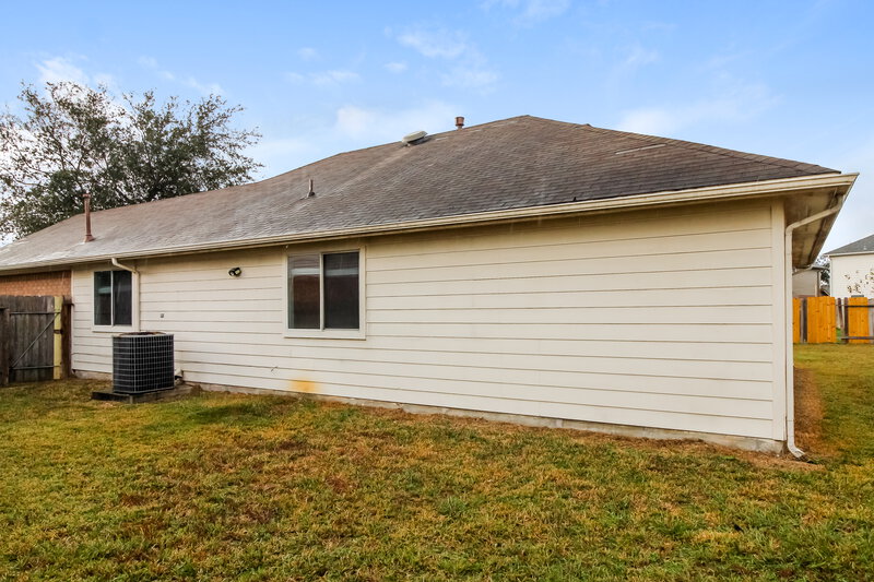 1,810/Mo, 8911 Grackle Run Ln Humble, TX 77338 Rear View 2