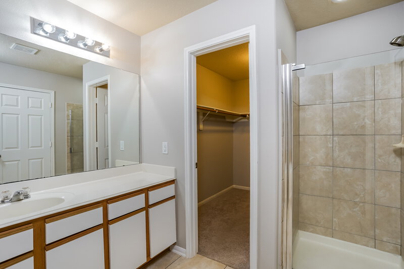 2,030/Mo, 5015 Fair Oak Dale Ln Humble, TX 77346 Main Bathroom View