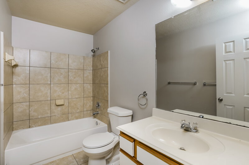 2,030/Mo, 5015 Fair Oak Dale Ln Humble, TX 77346 Bathroom View