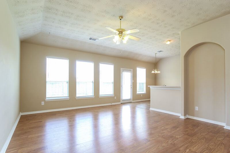 2,015/Mo, 3034 Peerless Pass Ct Spring, TX 77373 Family Room View