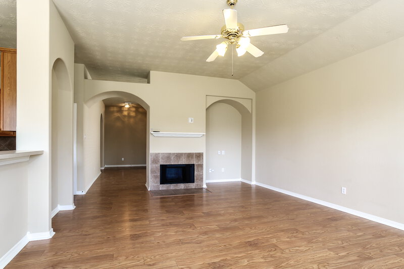 2,015/Mo, 3034 Peerless Pass Ct Spring, TX 77373 Family Room View 2