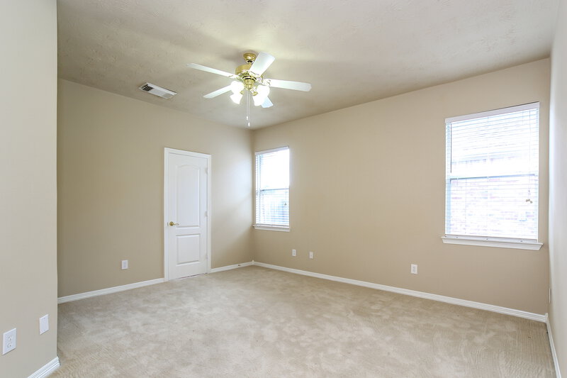 2,015/Mo, 3034 Peerless Pass Ct Spring, TX 77373 Master Bedroom View