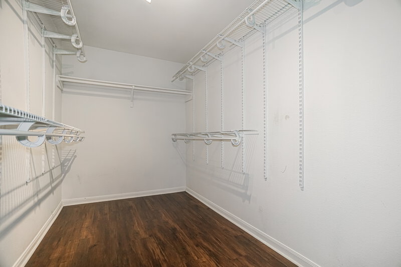 1,830/Mo, 4518 Nueces River Loop Spring, TX 77386 Walk In Closet View