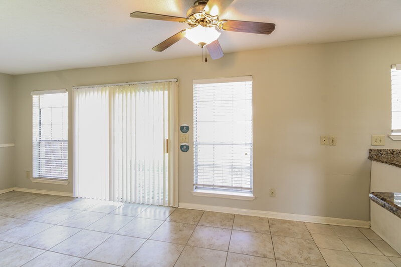 2,570/Mo, 17938 Great Glen Dr Houston, TX 77084 Dining Room View
