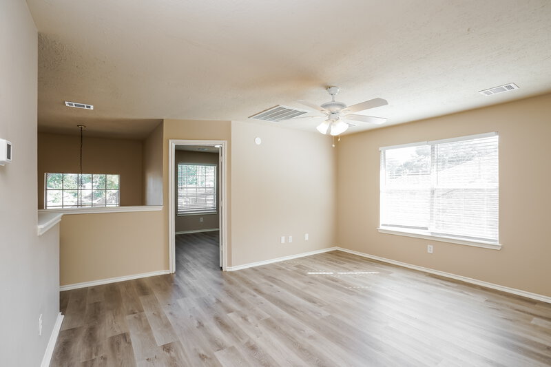1,940/Mo, 5418 Trail Timbers Dr Humble, TX 77346 Living Room View 3