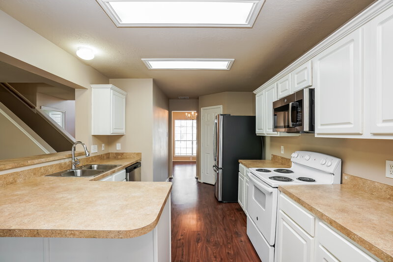 1,940/Mo, 5418 Trail Timbers Dr Humble, TX 77346 Kitchen View