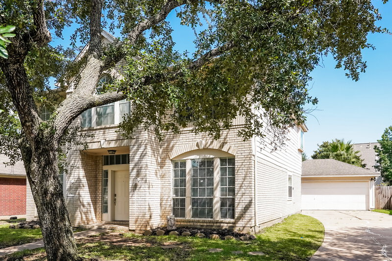 2,055/Mo, 17902 Scenic Oaks Dr Richmond, TX 77407 Front View