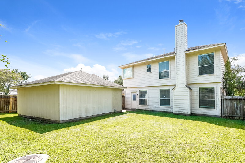 2,055/Mo, 17902 Scenic Oaks Dr Richmond, TX 77407 Rear View